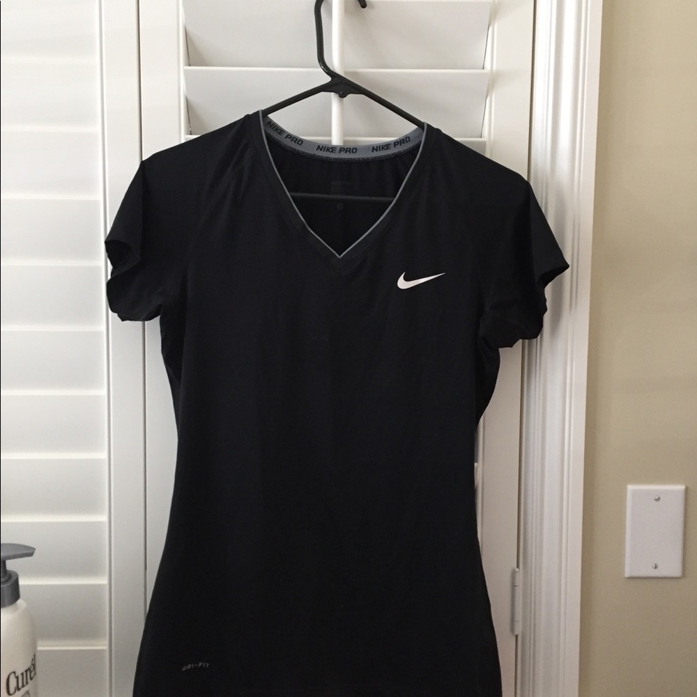 Workout tops